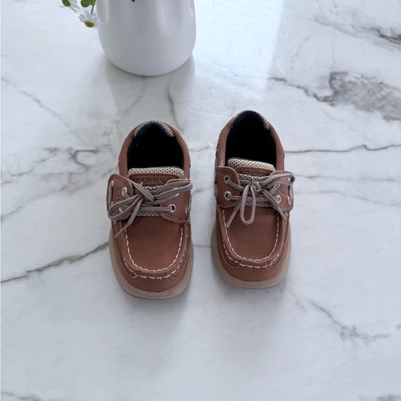 Sperry Kids Brown Boat Shoes - Picture 2 of 13